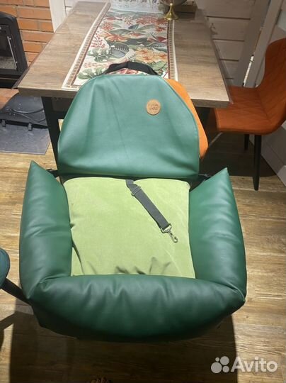 Автокресло для собак