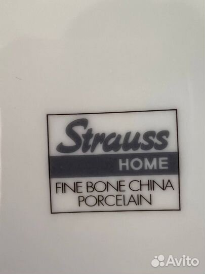 Очень красивое чайное трио из костяного фарфора