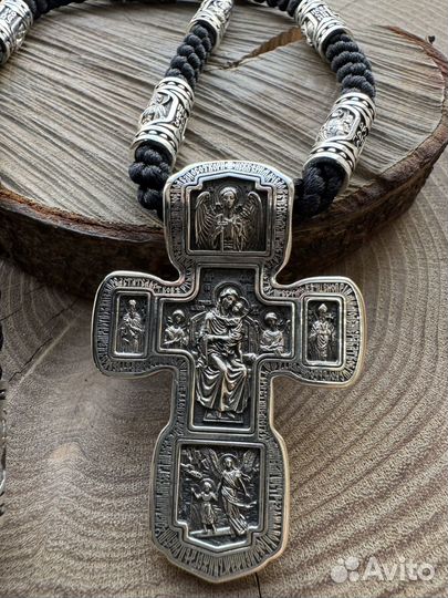 Шнур(Гайтан)с серебряными вставками и крест