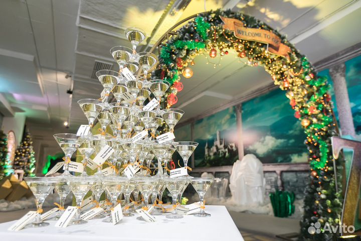 Горка (пирамида) шампанского