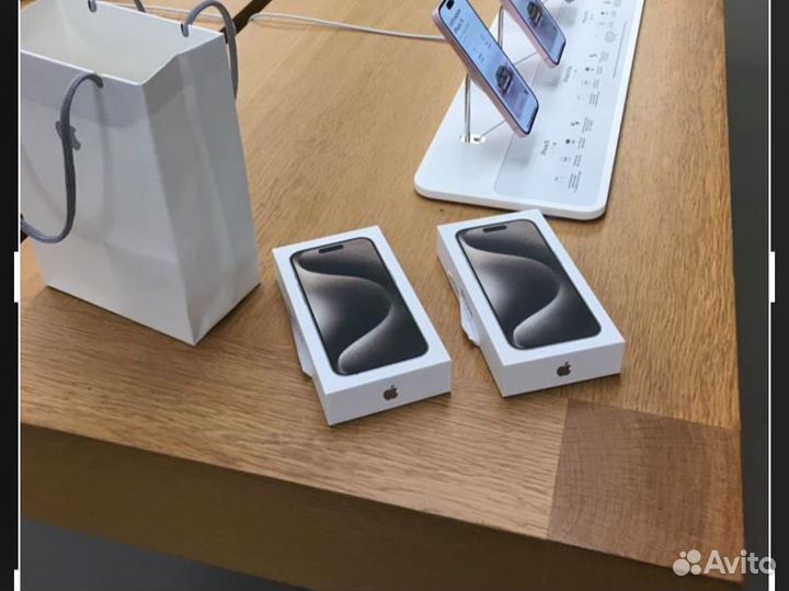 iPhone 15 Pro, 256 ГБ