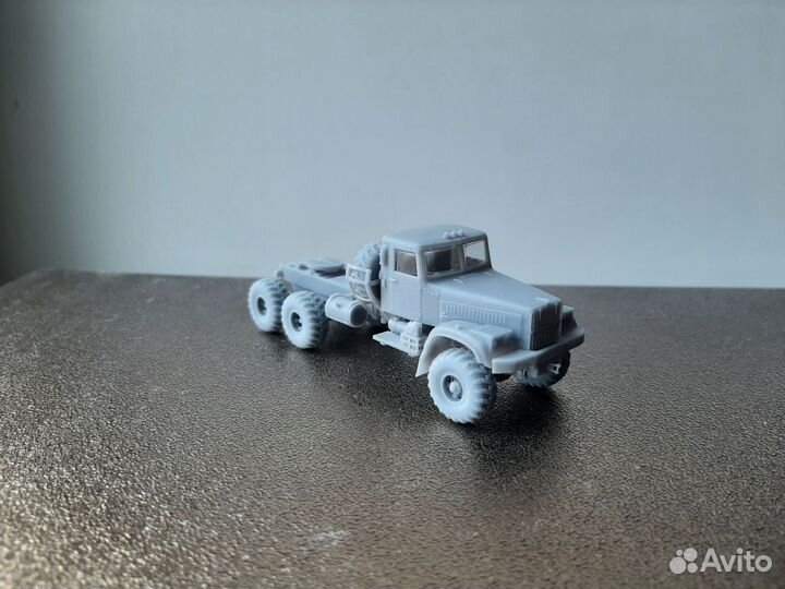 Набор для сборки Краз 255Б тягач в масштабе 1/87