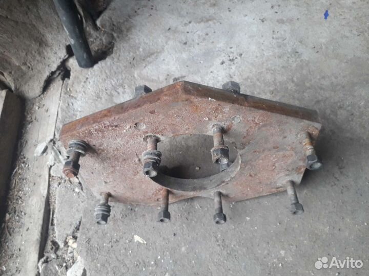 Переходная плита кпп на УАЗ с ом 616- 617
