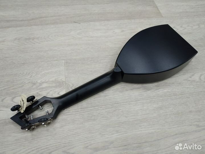 Укулеле новая