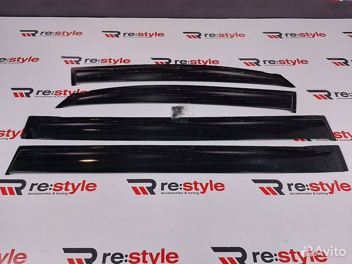 Ветровики Toyota Noah 80