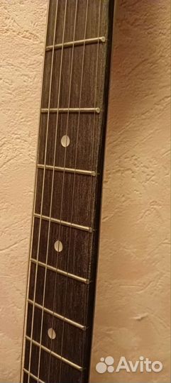 Электрогитара