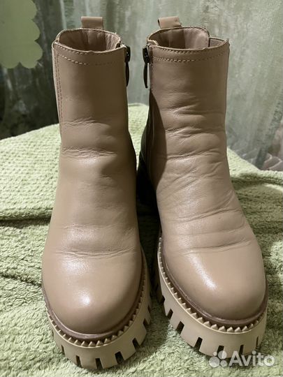 Ботинки женские