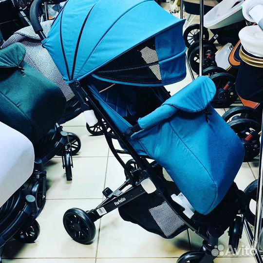 Прогулочная коляска