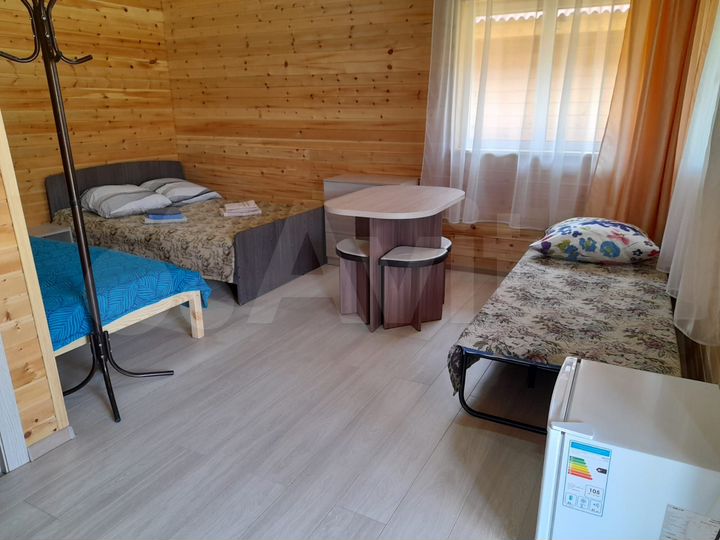 Дом 25 м² на участке 10 сот.