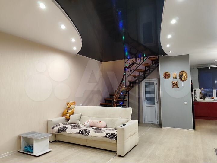 Дом 262 м² на участке 15 сот.