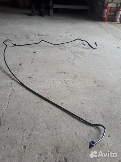 Трубка топливная Рено Логан (Сандеро) с 2005 г