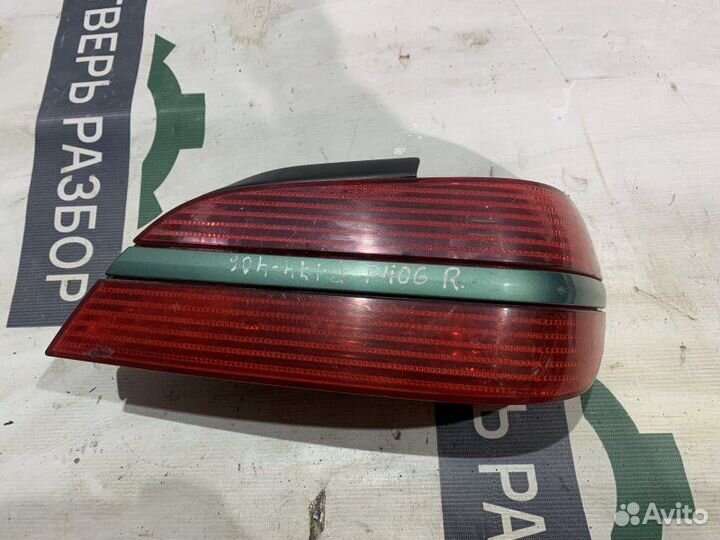 Задний фонарь правый Peugeot 406 1995-2004