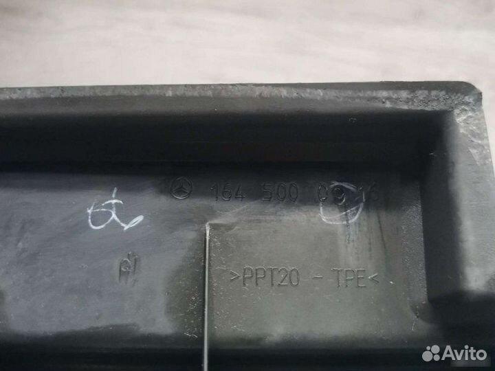 Диффузор радиатора Mercedes M W164