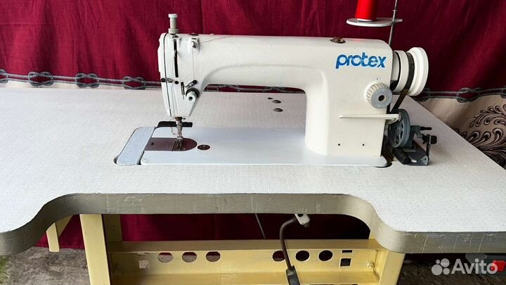 Швейная машина