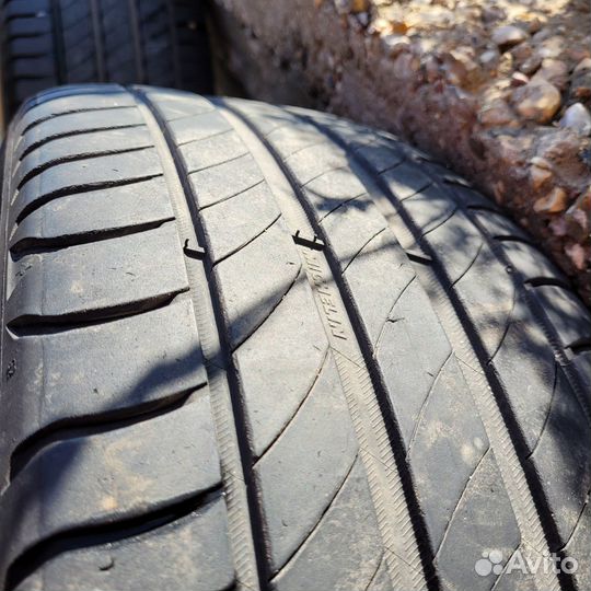 R17 Michelin Primacy 4 215/50, PCD 4x114.3 DIA 73