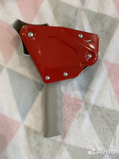 Диспенсер для скотча