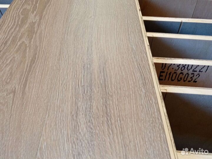 Инженерная доска дуб с покрытием 626 м2