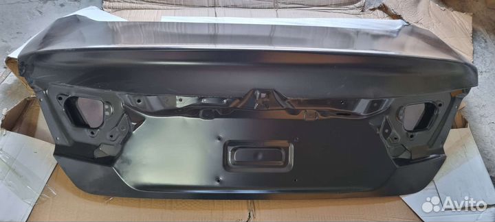 Крышка багажника Honda Accord 10