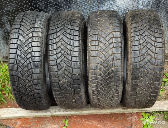 Pirelli Ice Zero FR 185/60 R15