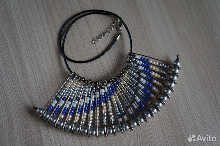 Ожерелье из бисера