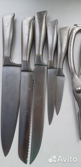 Набор кухонных ножей с подставкой berghoff