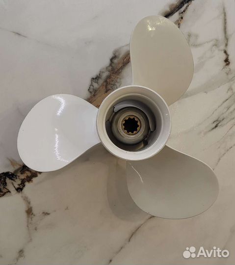 Гребной винт 9.7/8 шаг винта 14