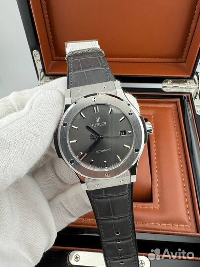 Часы Hublot Classic fusion 42mm