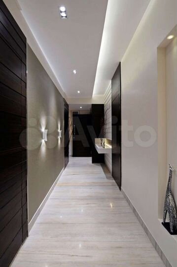 2-к. квартира, 61 м², 4/13 эт.