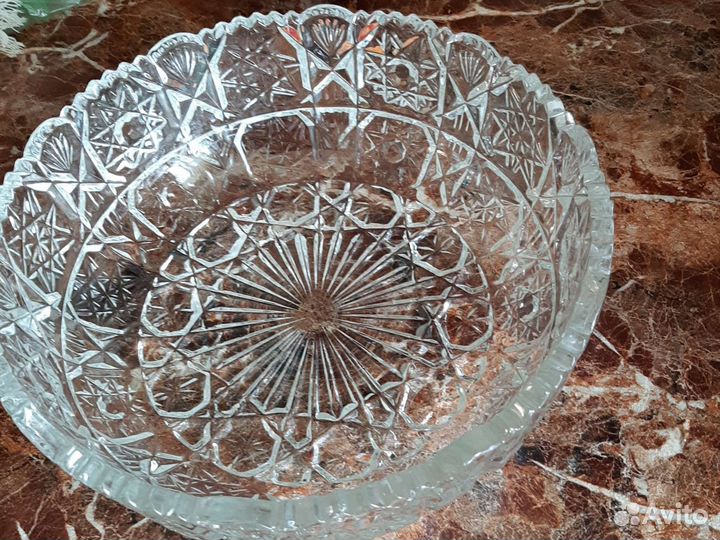 Хрустальная менажница и салатники круг и лодка