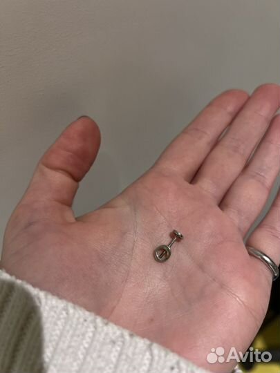 Пуссета точка с черной эмалью Avgvst