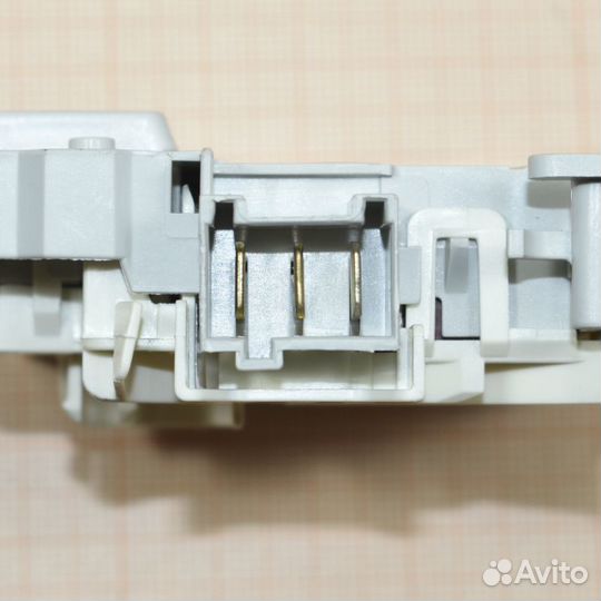 Блокировка люка Bosch, код 00621550