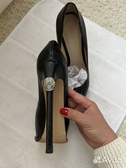 Туфли женские 36 размер на высоком каблуке