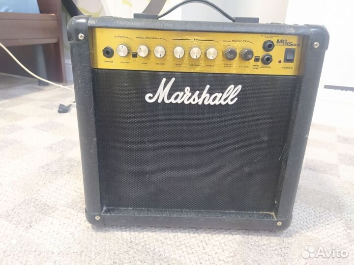 Гитарный комбоусилитель Marshall MG15 DVX