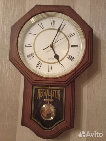 Винтажные настенные часы с маятником Regulator