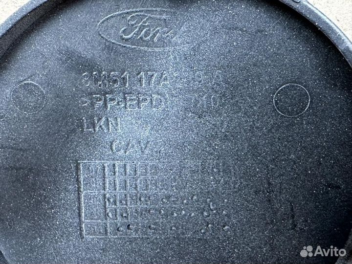 Заглушка букс крюка передняя Ford Focus 2 до Рест