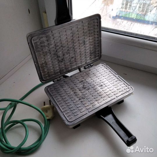 Электрическая вафельница СССР