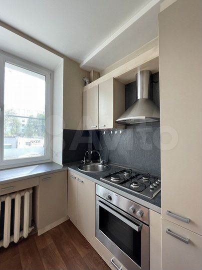 2-к. квартира, 60 м², 2/5 эт.