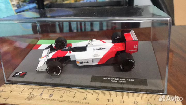 Модель mclaren MP4/4 Айртон Сенна F1 1988г