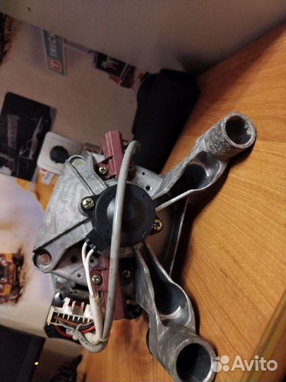 Двигататель стиральной машины