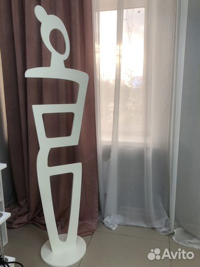 Вешалка для одежды напольная деревянная