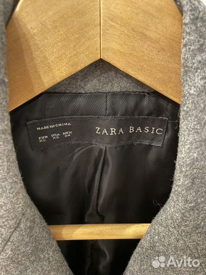 Пальто Zara серое XS