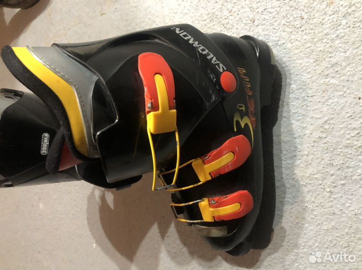 Горнолыжные ботинки