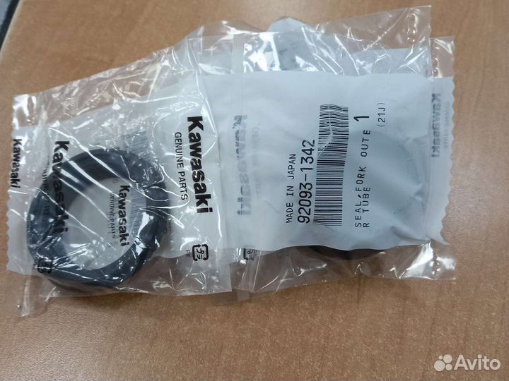 Пыльник вилки 43x55 Kawasaki 92093-1342