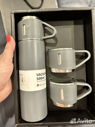 Термос 500 мл и 3 кружки, в коробочке