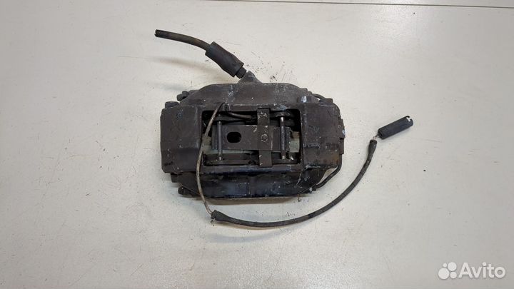 Суппорт BMW 7 E38, 1999