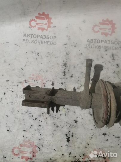 Стойка подвески передняя левая Лада 2110 2111 1999