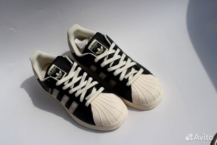 Adidas superstar