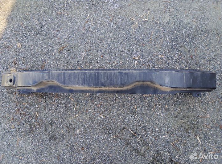 Усилитель заднего бампера