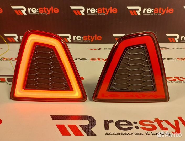 Катафоты Honda Fit с 2014 R1939