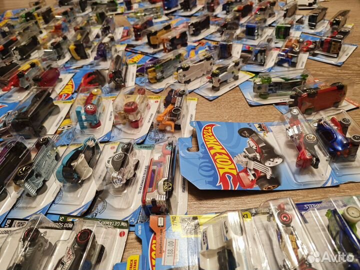 Машинки Hot Wheels